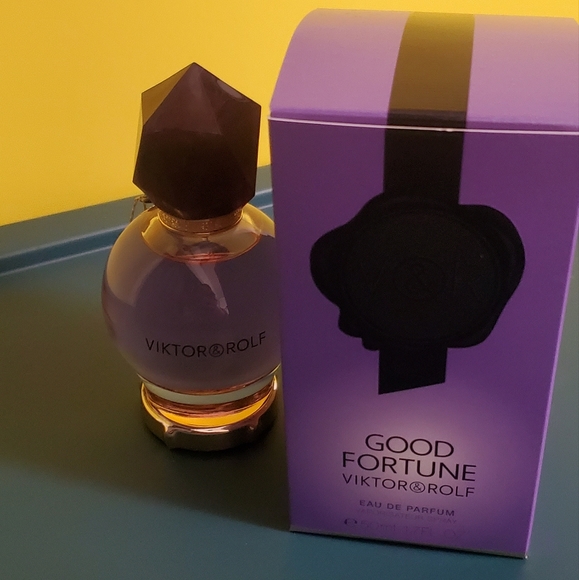 Viktor&rolf Good Fortune perfume - Picture 1 of 2